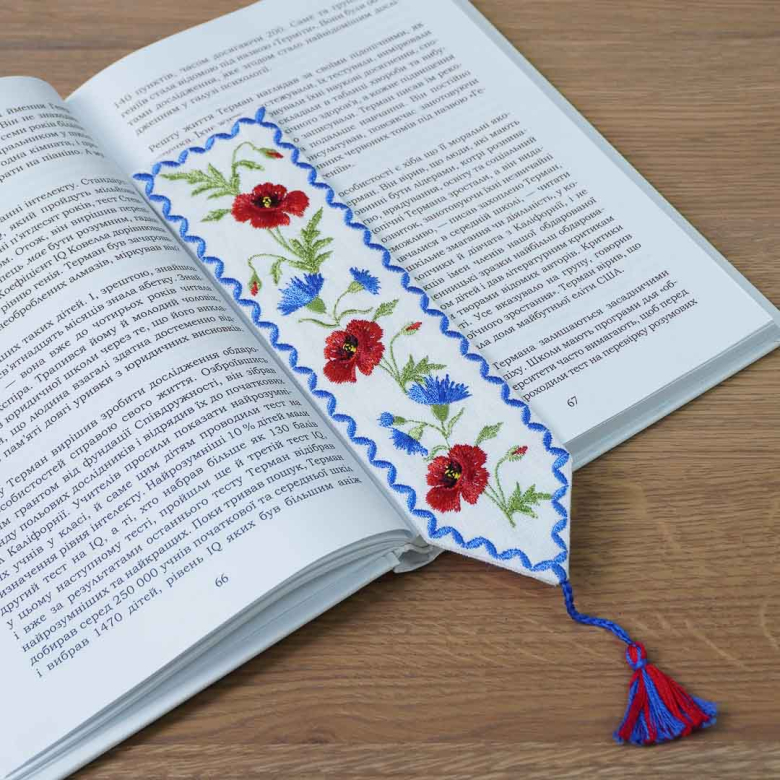 Закладка для книжки Маки з волошками синя (білий льон) Фото № - 2